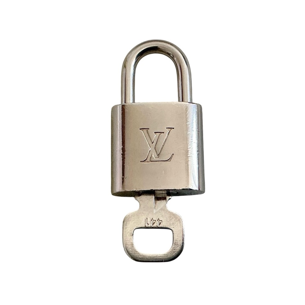 Authentic Louis Vuitton Palladium Lock and Key #441 Rare - Picture 2 of 3